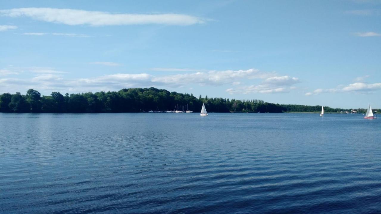 Willa Mazury Iława Buitenkant foto